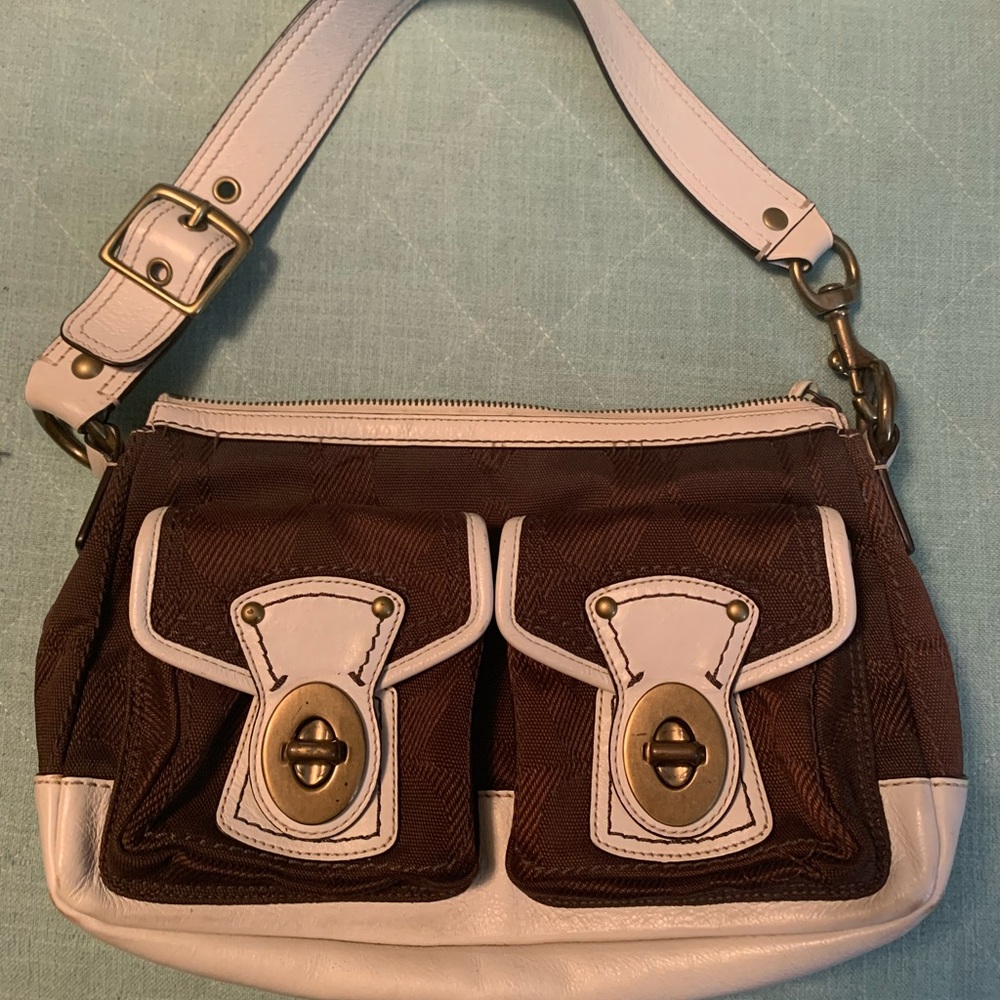 vintage coach signature shoulder bag